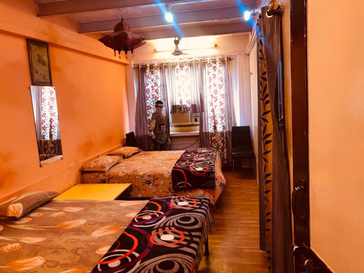 ורנאסי Golden Lodge מראה חיצוני תמונה